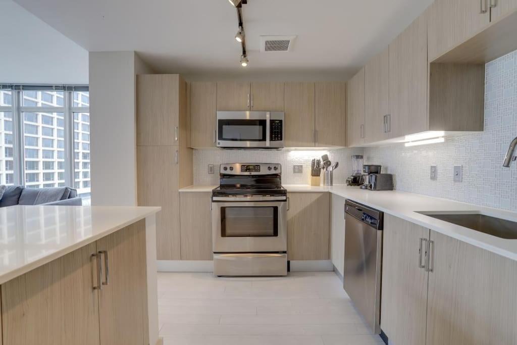 Wonderful 2Br Apartment At Crystal City أرلنغتون المظهر الخارجي الصورة