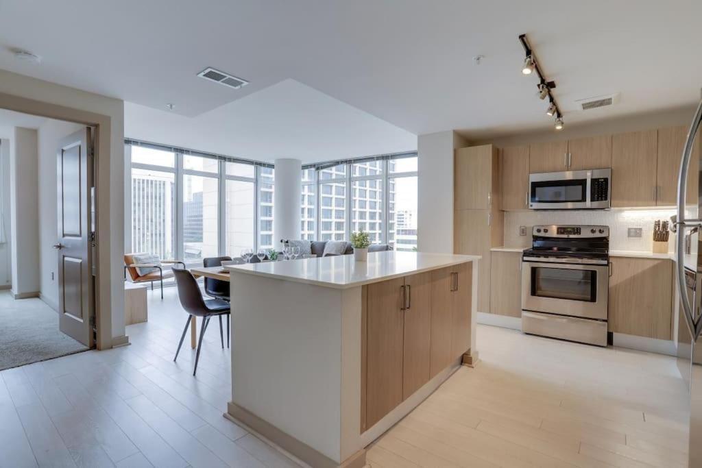 Wonderful 2Br Apartment At Crystal City أرلنغتون المظهر الخارجي الصورة