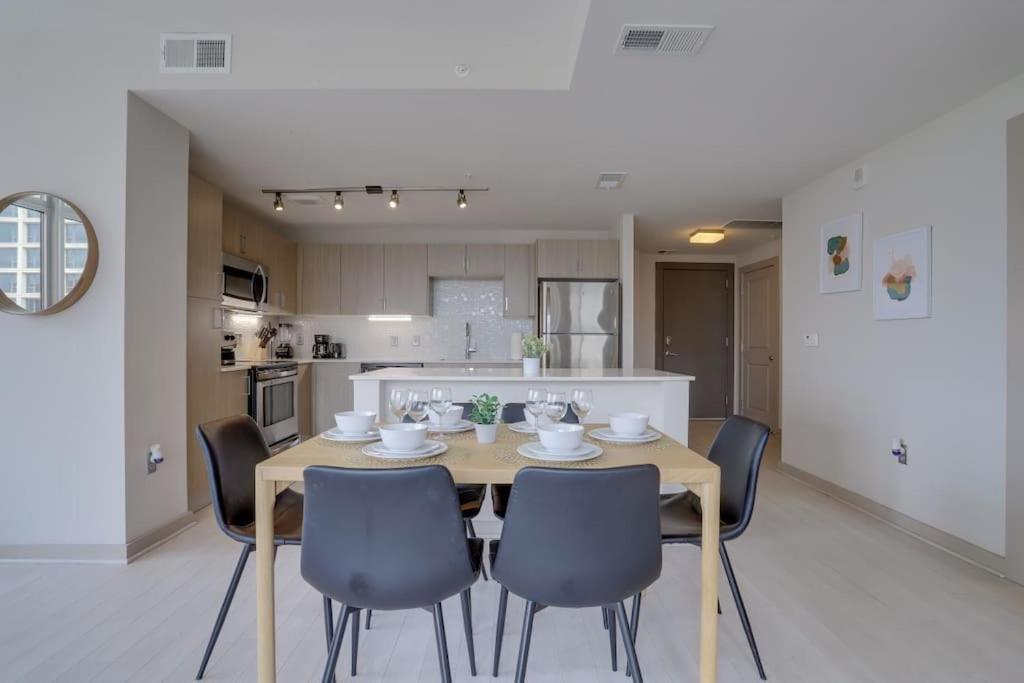 Wonderful 2Br Apartment At Crystal City أرلنغتون المظهر الخارجي الصورة