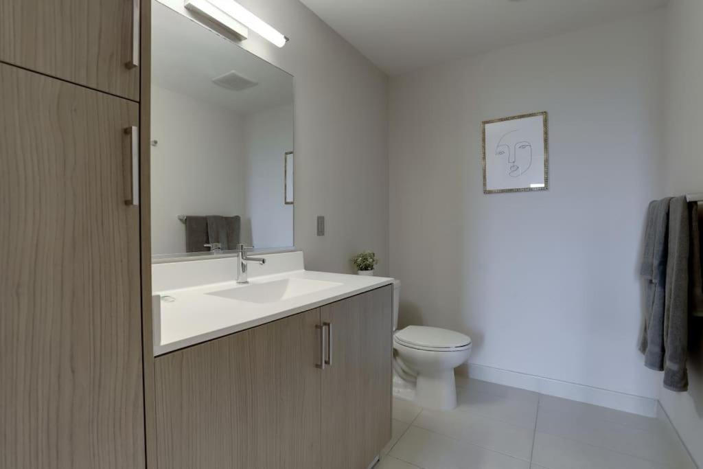 Wonderful 2Br Apartment At Crystal City أرلنغتون المظهر الخارجي الصورة